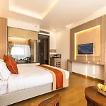 Hotel Grand Gross Near International Airport